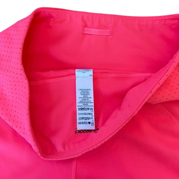 NEW, Brooks, Women's Spark 5" Short Tights, Large, Pink 🏃‍♀️‍➡️ - Picture 7 of 10